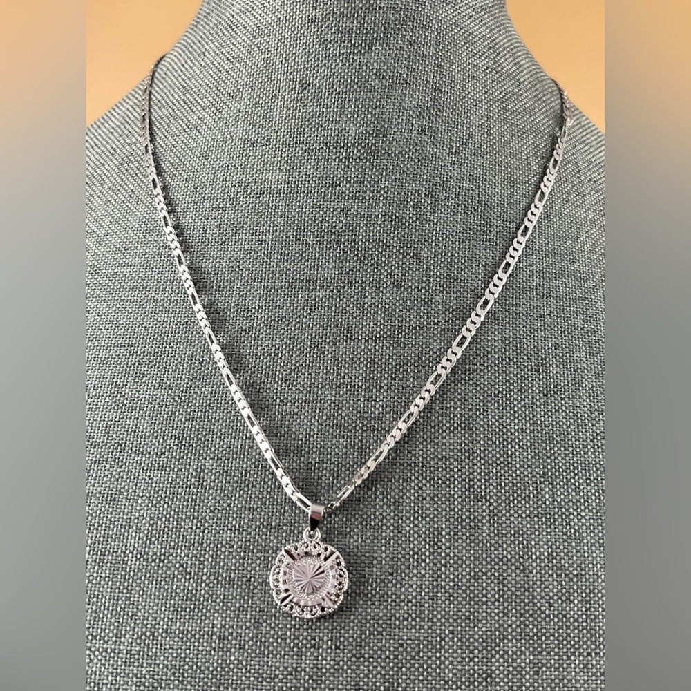 Flat Chain HearingBone Heart Necklace Pendant Stainless Steel NEw Jewelry 20”
